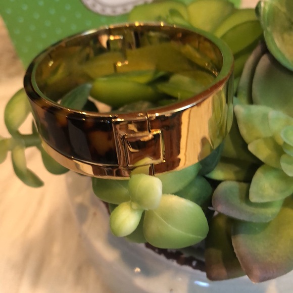 Stella & Dot Jaya Cuff Bracelet - Picture 5 of 9